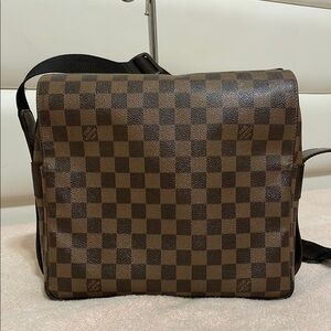 Louis Vuitton DE Naviglio